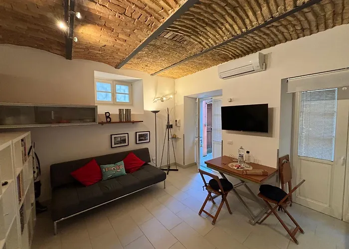 Apartment Scala Dei Fabbri Cozy Trieste